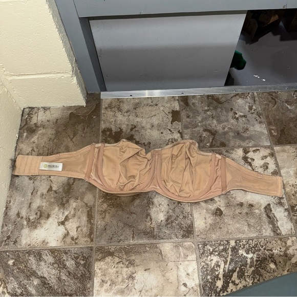 Women’s Delimira Brand Nude Strapless Soft Comfy Bandeau Bra size 34E - Picture 7 of 14